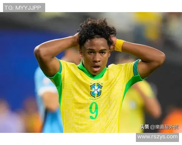 日本足球潜力新星崭露头角未来可期的年轻球员解析